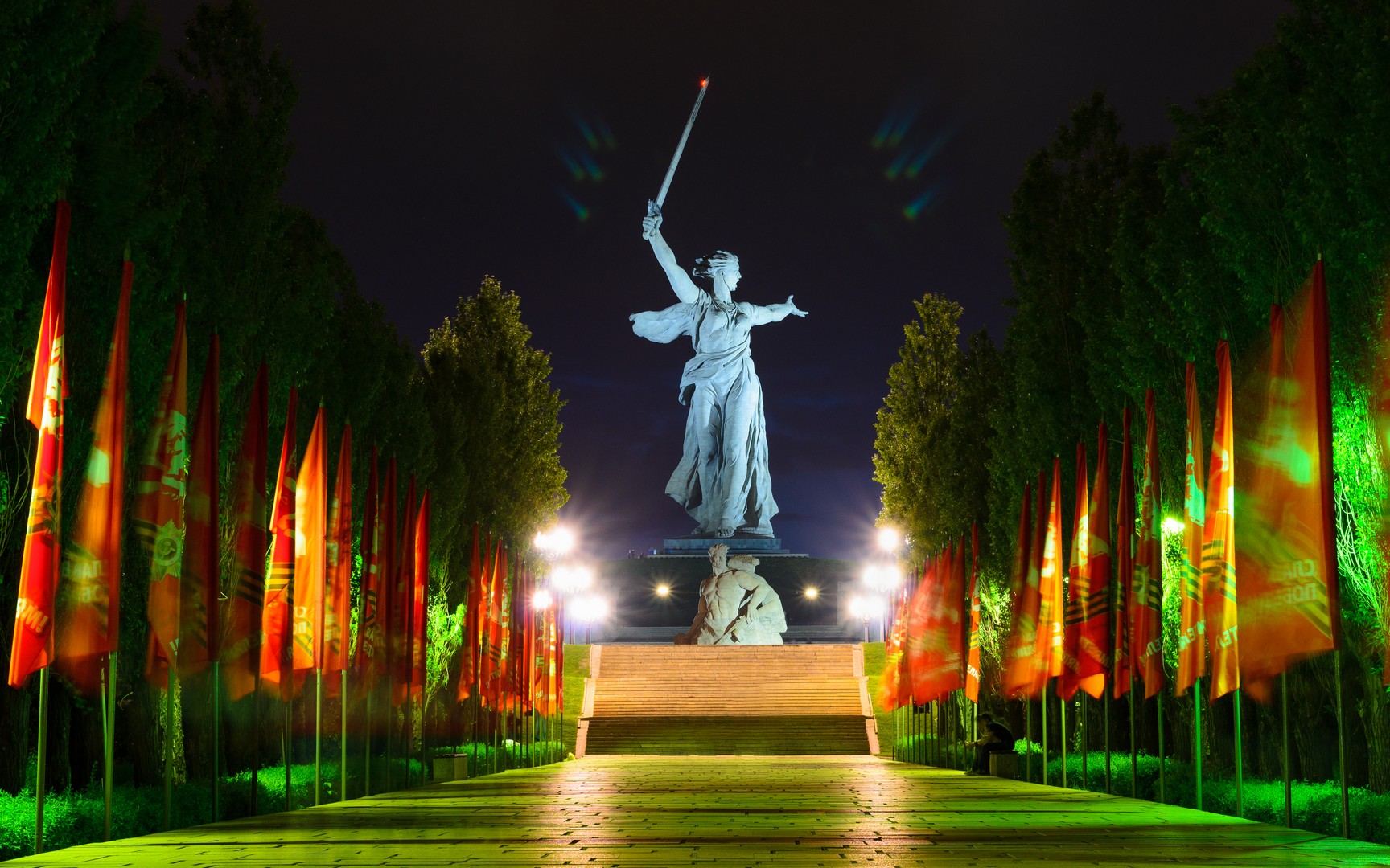 Motherland monument in Stalingrad Victory Day SydneyLondon4x4com