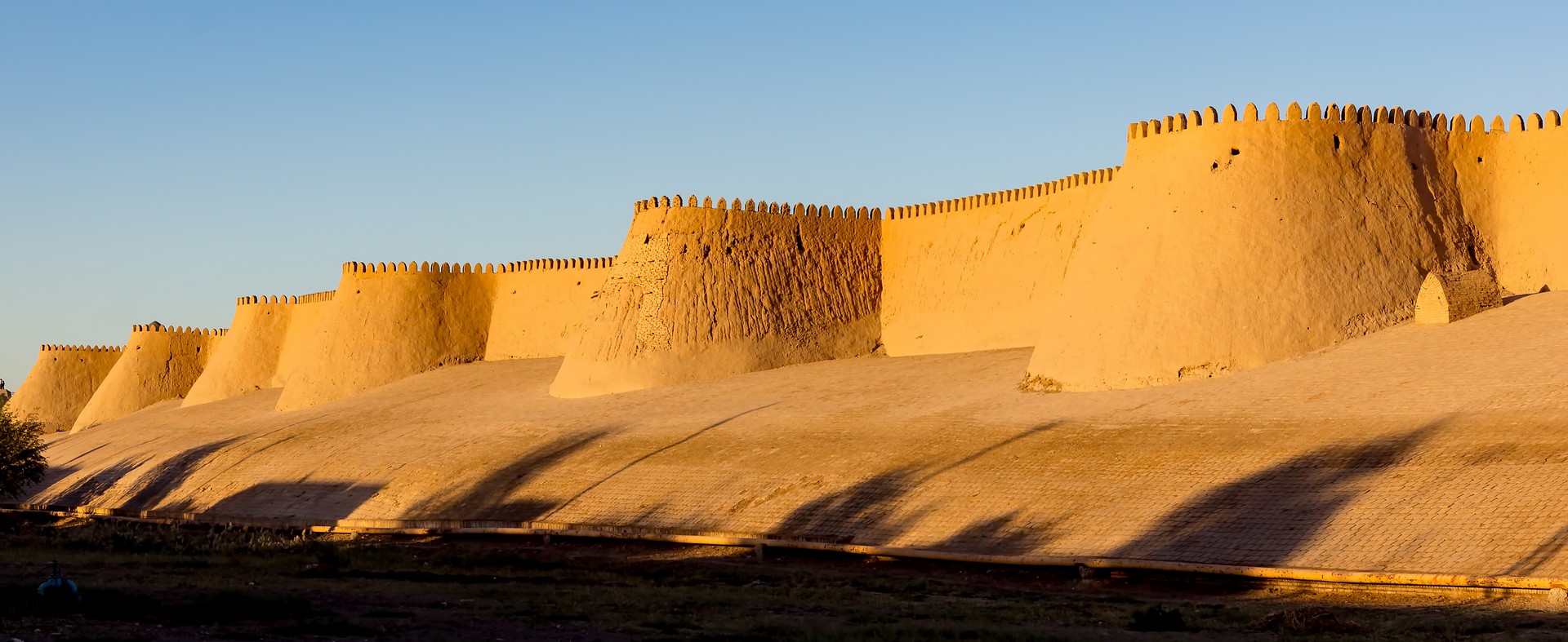 Sunset on city wall of Ichan Kala - Khiva, Uzbekistan SydneyLondon4x4com