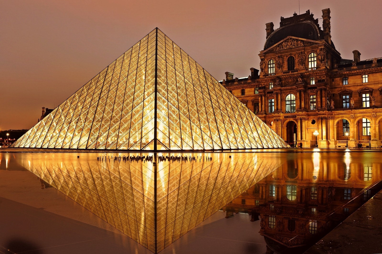 louvre france sydneylondon4x4